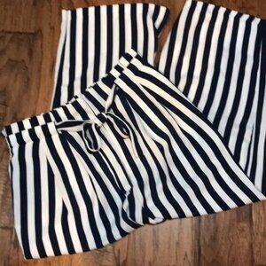 Zara Blue and Cream Cropped Pants S